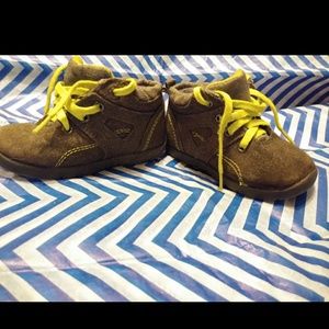 HealthTex Toddler Boots/Hiking shoes size 6